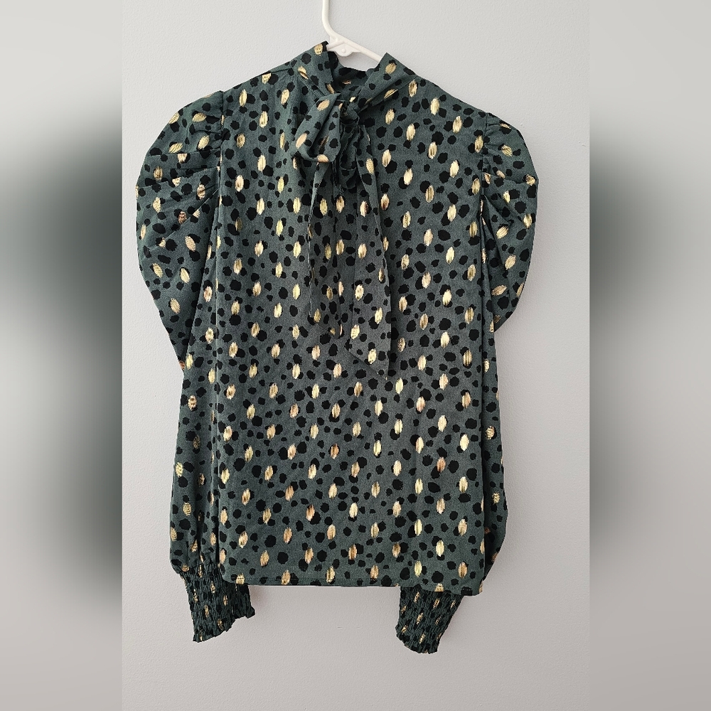 Women's Blouse - Picture 2 of 2